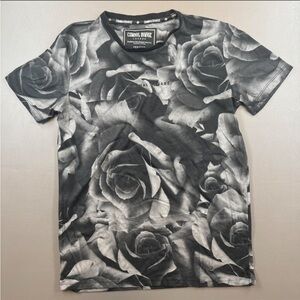 Criminal Damage Rose Graphic Tee Size Medium